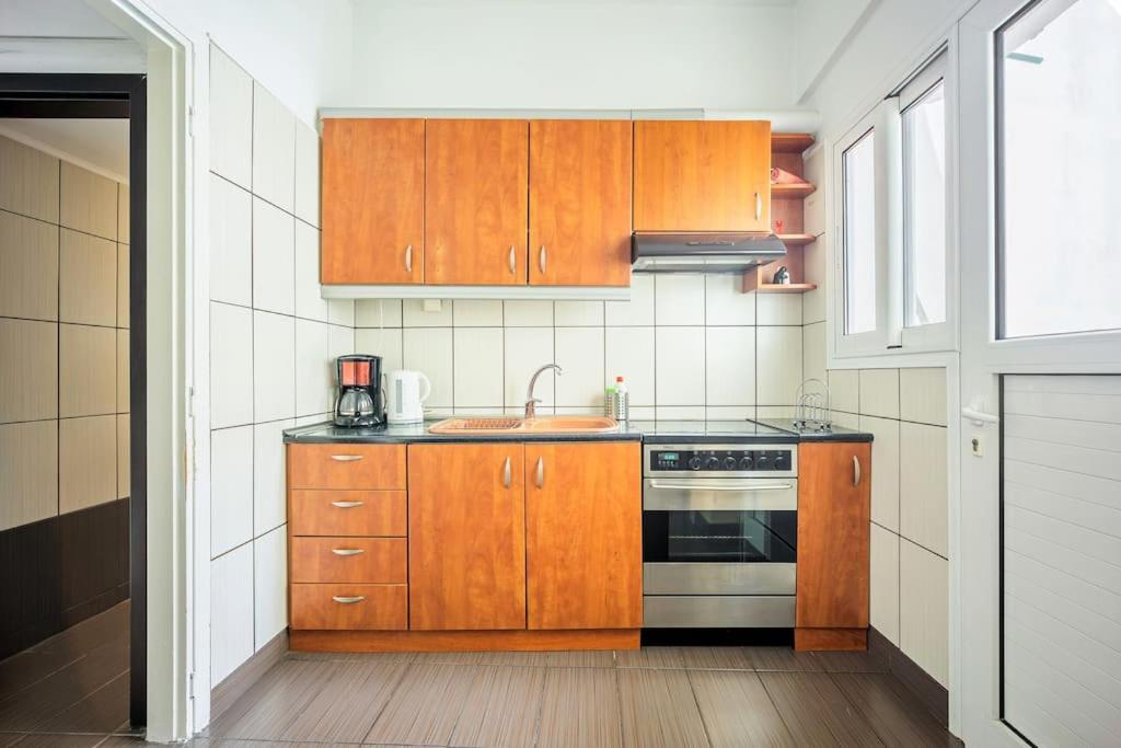Apartment In The Middle Of Everything Athen Eksteriør bilde