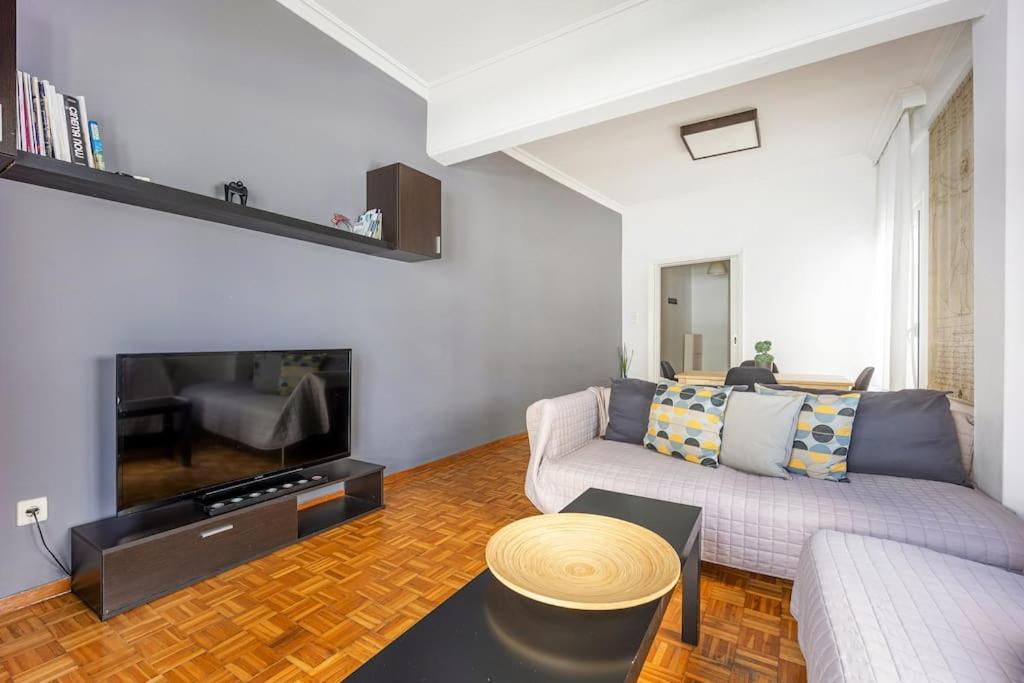 Apartment In The Middle Of Everything Athen Eksteriør bilde