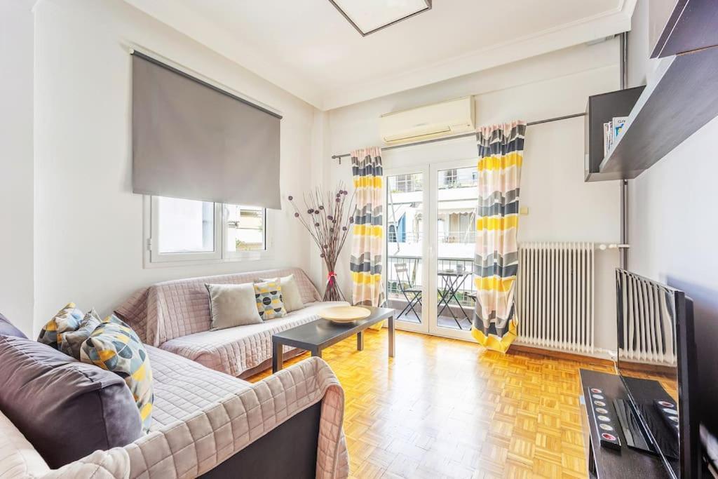 Apartment In The Middle Of Everything Athen Eksteriør bilde